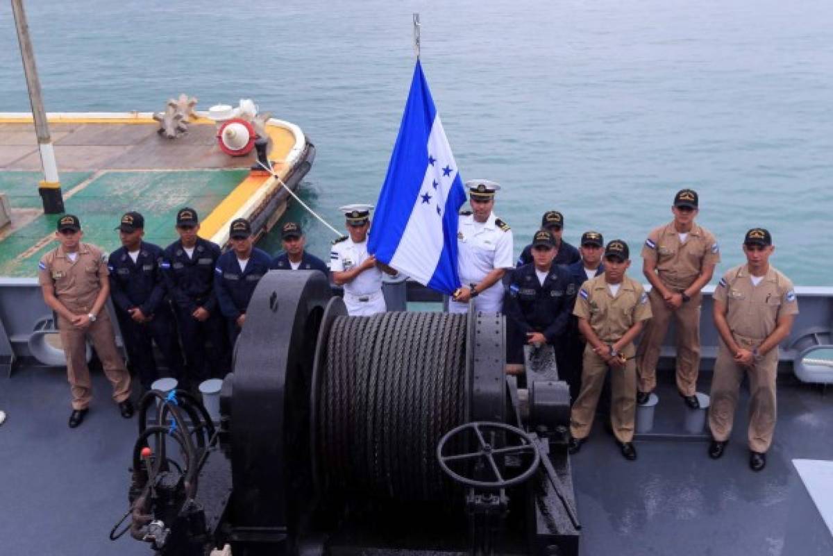 FOTOS: Así es el buque 'Gracias a Dios' que navega en alta mar rumbo a Honduras