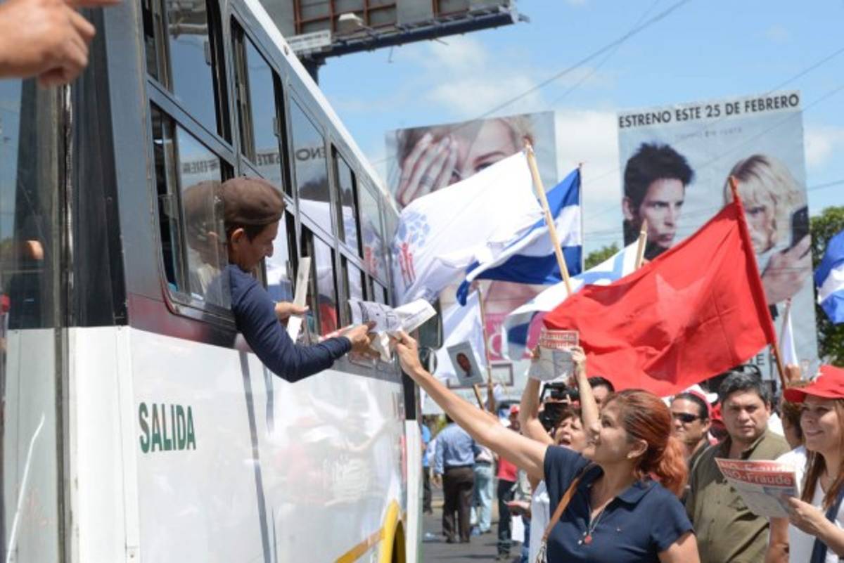 Dirigentes de partidos de oposición han estado protestando en los últimos días por lo que consideran falta de transparencia en el proceso electoral.