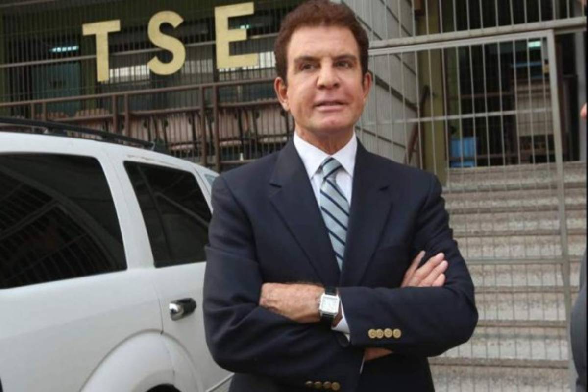 Jorge Zelaya y Salvador Nasralla se reencuentran en público