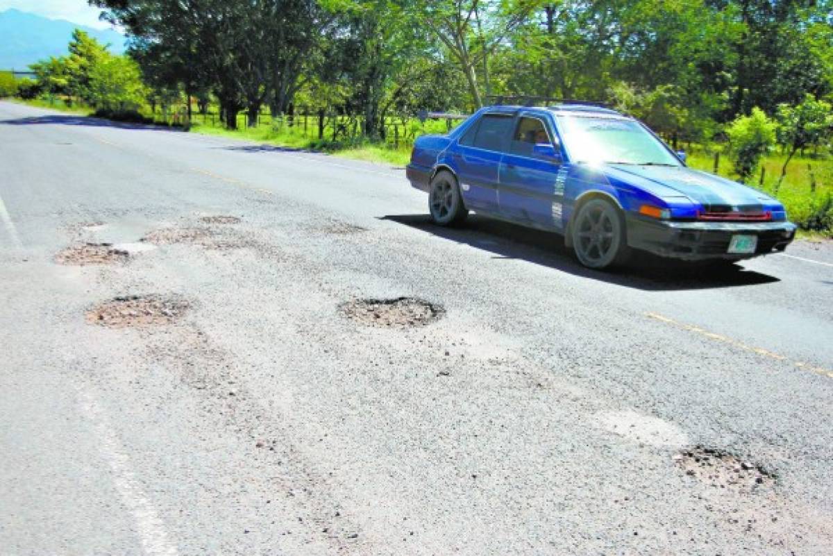 Preocupa deterioro de la carretera del valle de Comayagua