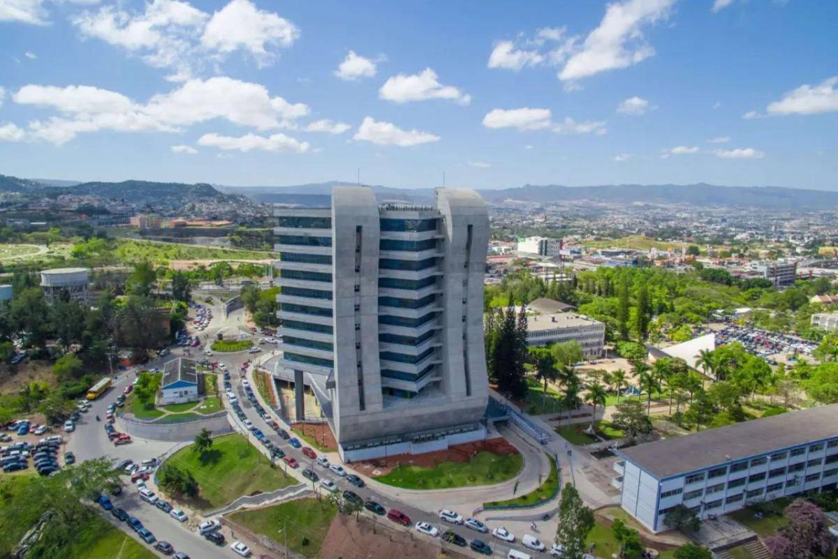 ¿Qué son los cursos MiLO de la UNAH y cómo obtener certificados internacionales?