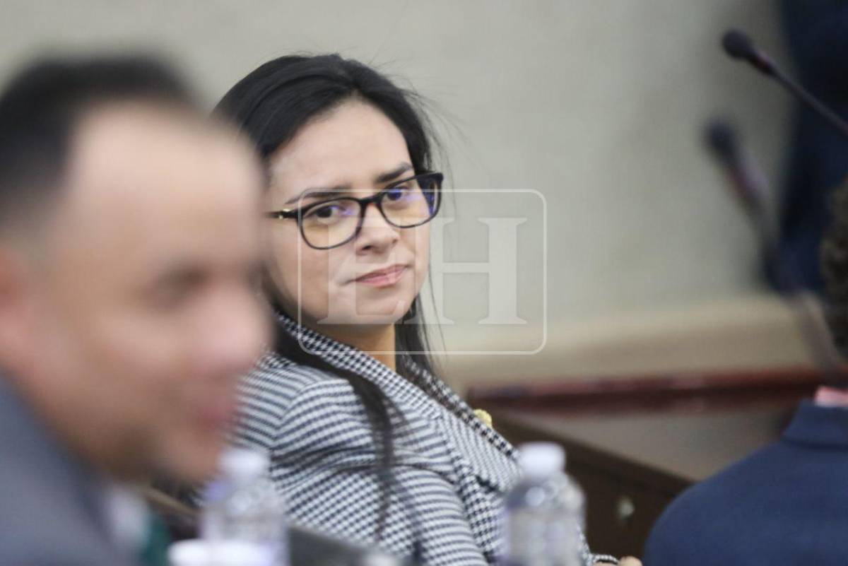 Los 12 rostros que tienen requerimiento por desfalco millonario en Sedesol