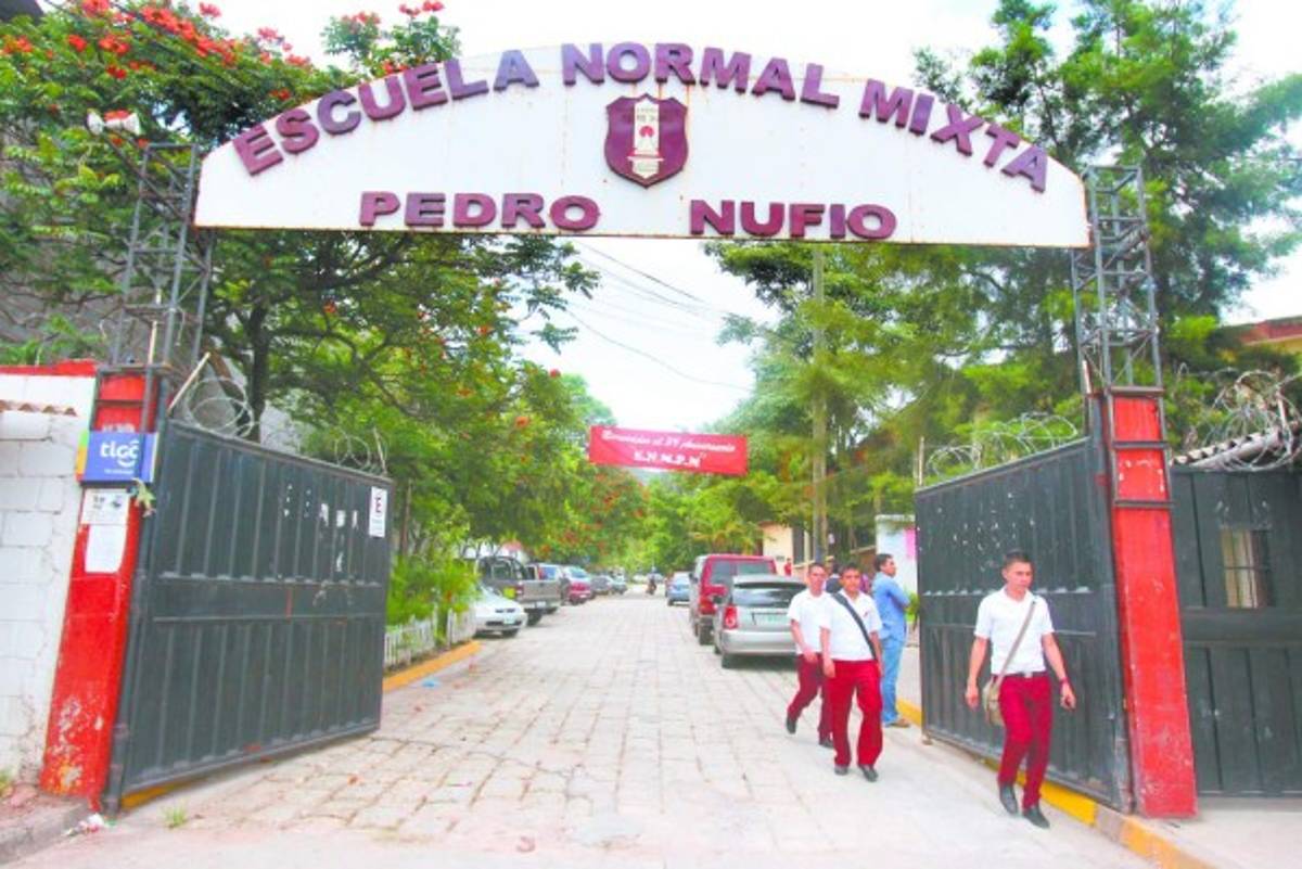 Transformación de escuelas normales va para largo