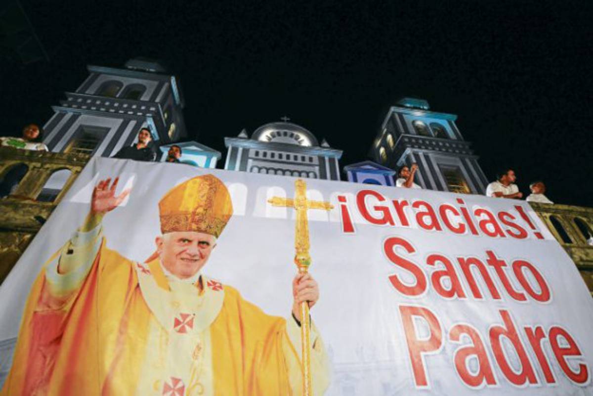 'El Señor conduce la barca de Pedro a puerto seguro”