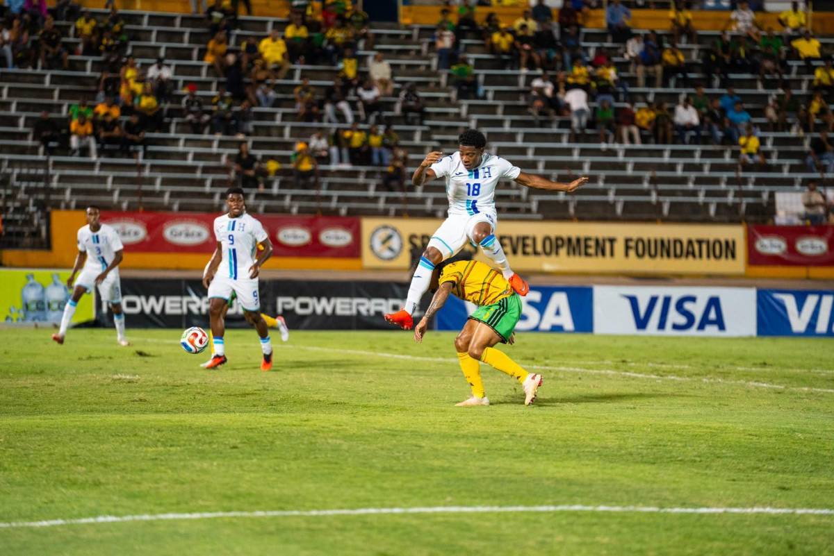 Récord de hermanos Figueroa, polémica arbitral y héroe de Honduras ante Jamaica en Concacaf