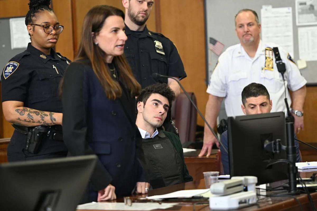 Luigi Mangione libra la pena de muerte tras fallo de jueza en Nueva York