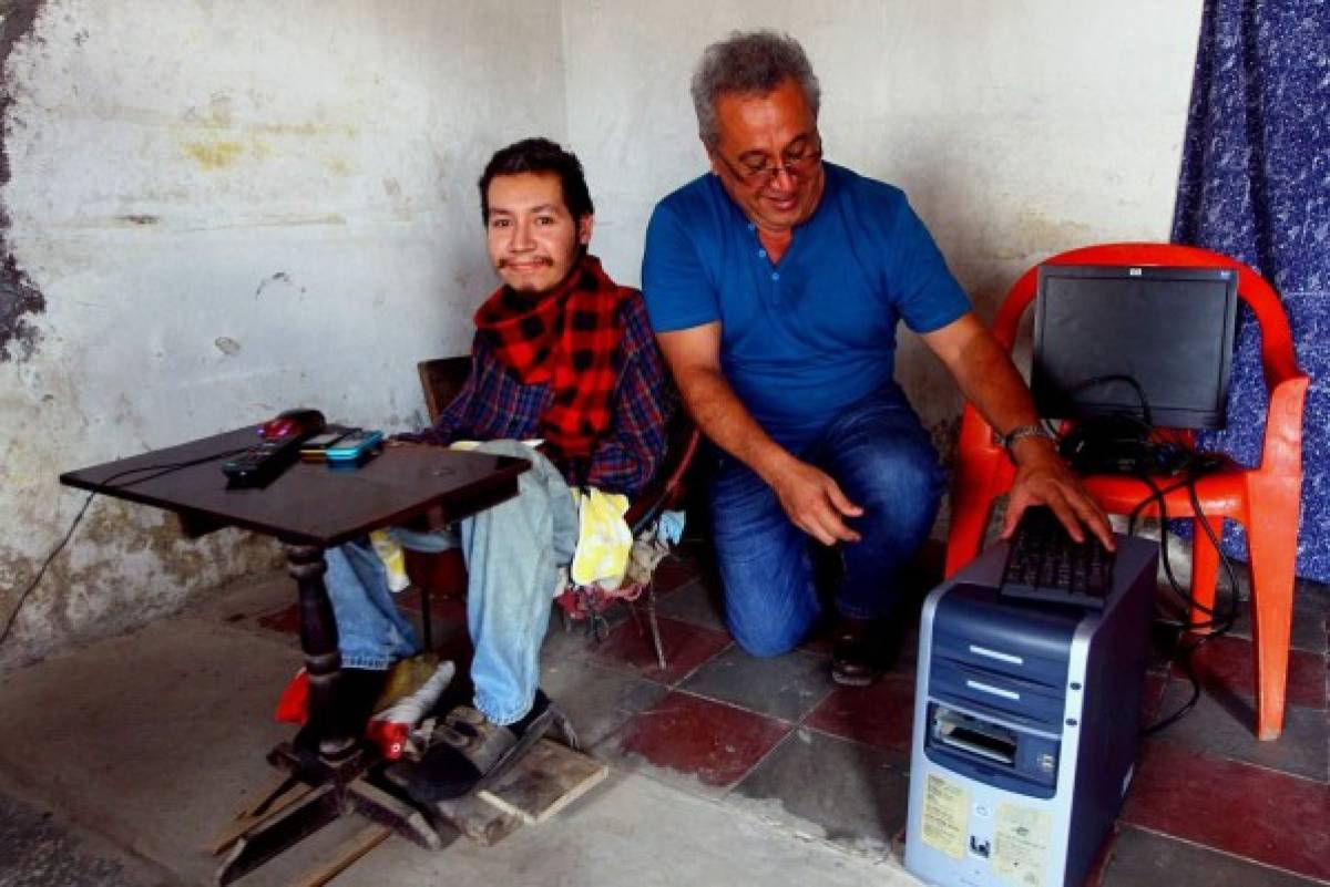 Niño con Guillain-Barré recibió una silla de ruedas