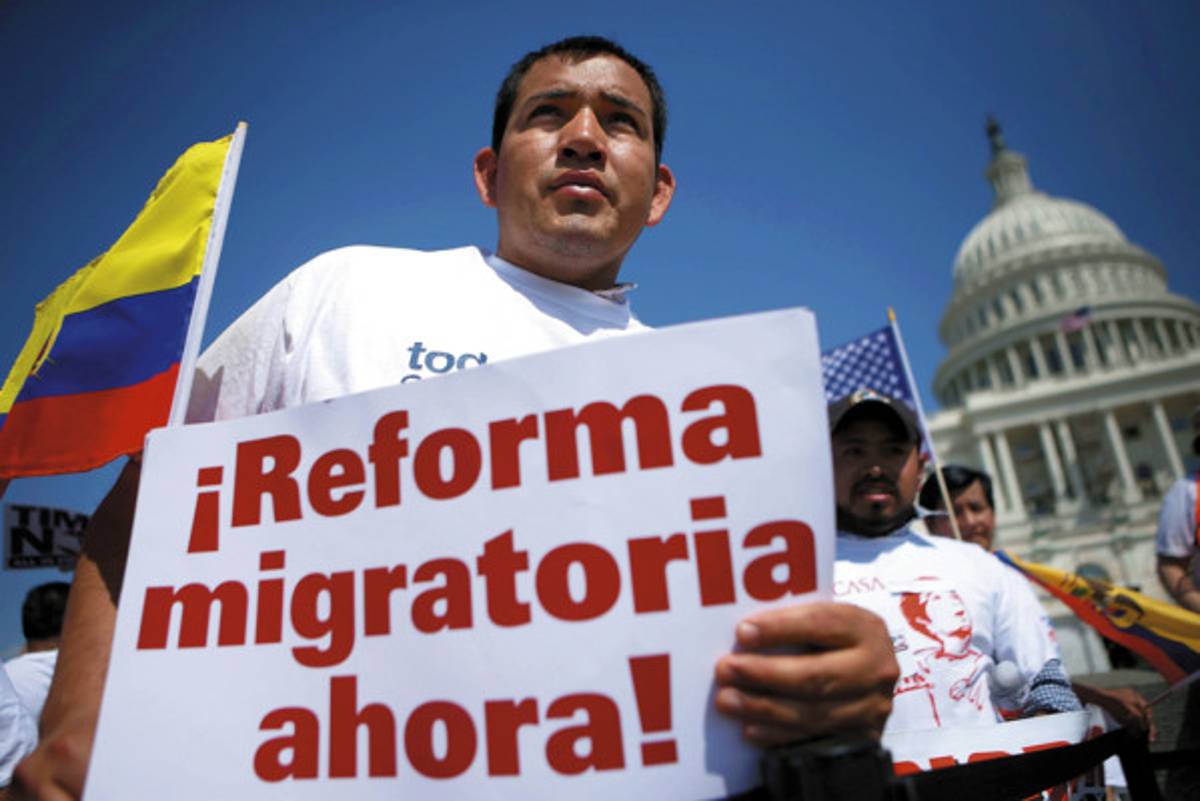 Hondureños lograrían ciudadanía en tres años