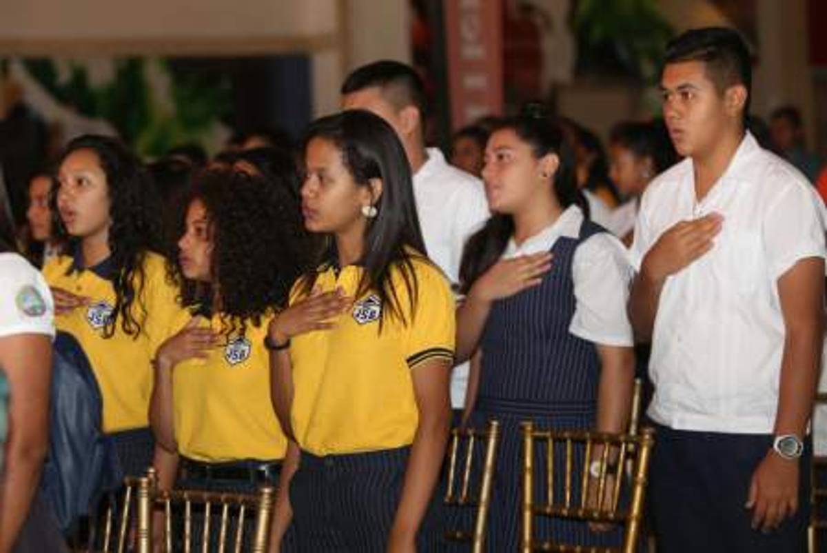 Los alumnos de las diferentes escuelas aprenderán Reducir, Reutilizar y Reciclar de forma innovadora. Foto: Alex Pérez/ElHeraldo.