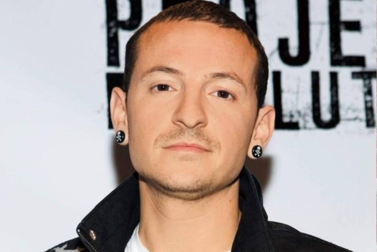 Chester Bennington de Linkin Park se suicidó