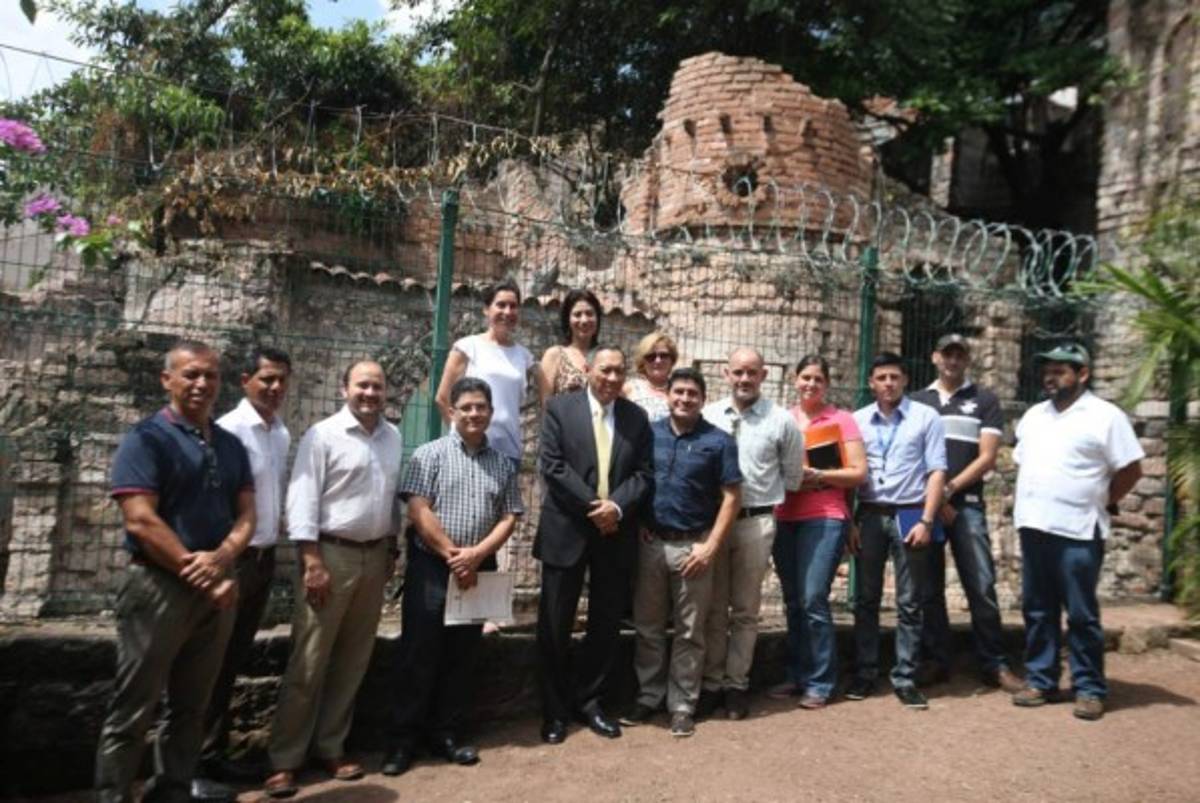 Autorizan realizar limpieza y estudios sobre castillo Bellucci