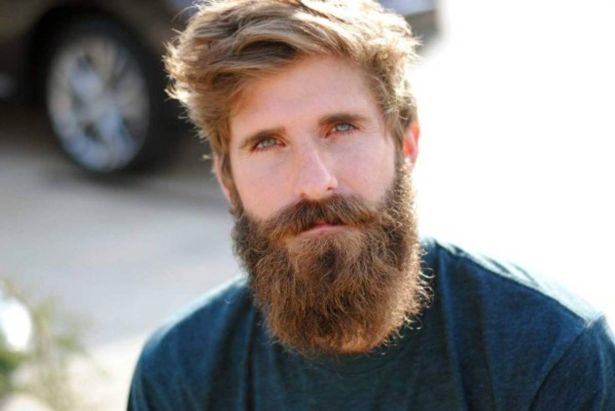 Hombre: ¿No te crece mucha barba? Te decimos por qué