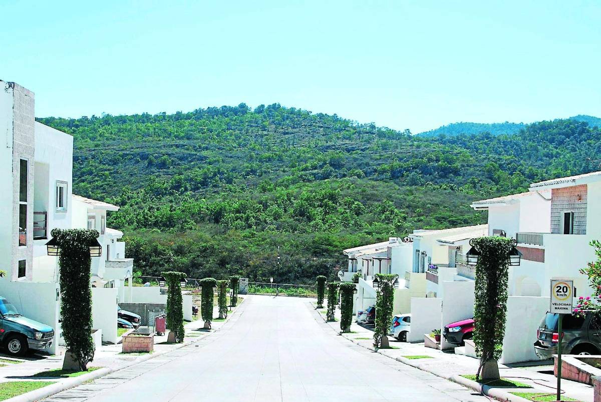 Hay condiciones para un cableado subterráneo, pero no el personal