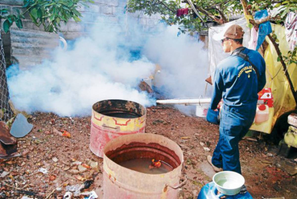 Retoman fumigaciones en los barrios y colonias de Tegucigalpa