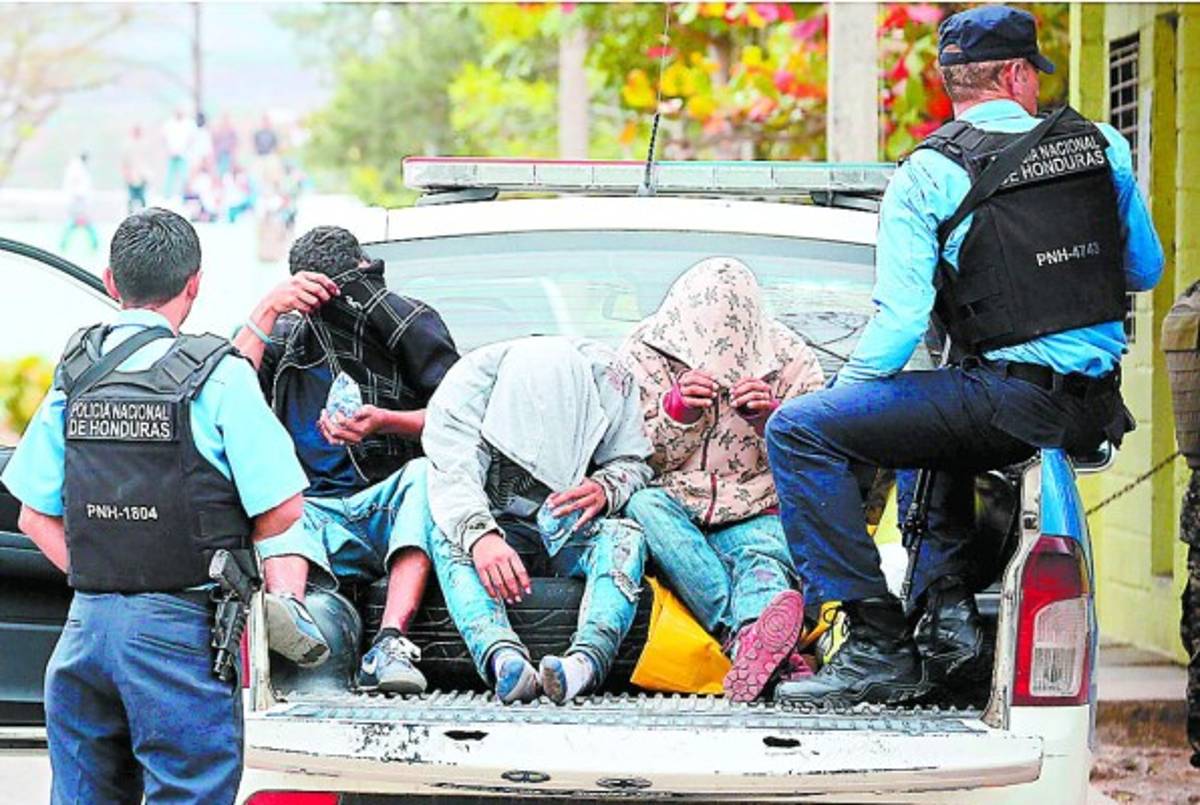 Honduras: Nadie da razón cómo se suministraron armas en Renaciendo