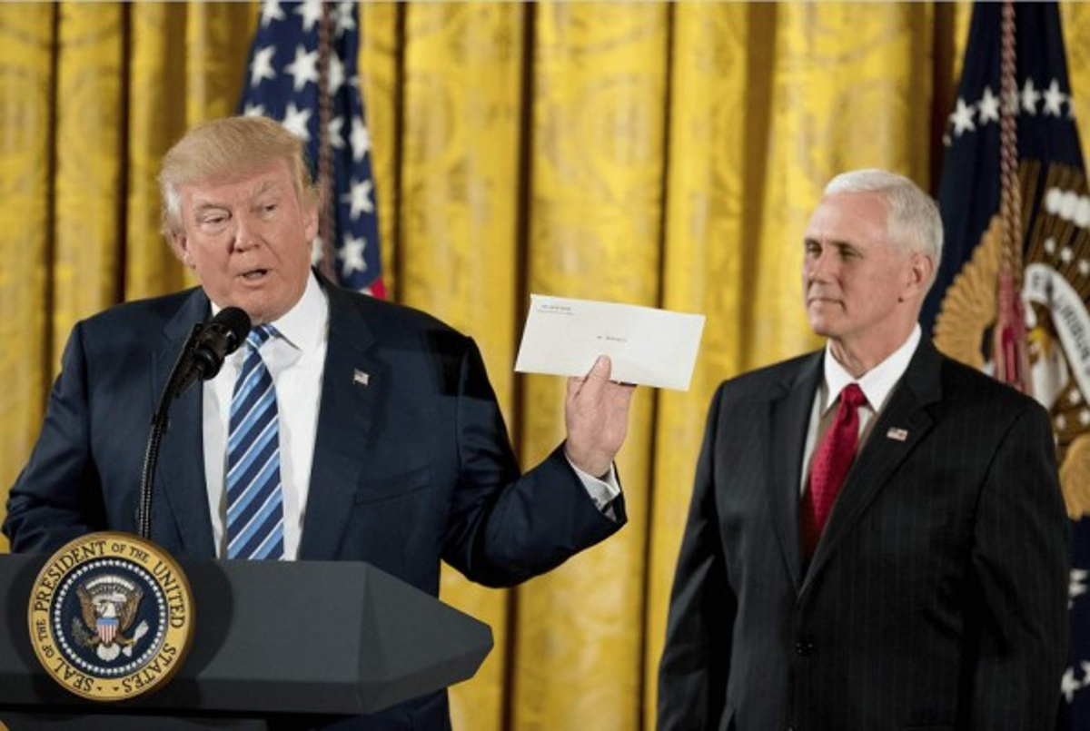 Donald Trump pide al Congreso que investigue presuntas intervenciones de sus teléfonos