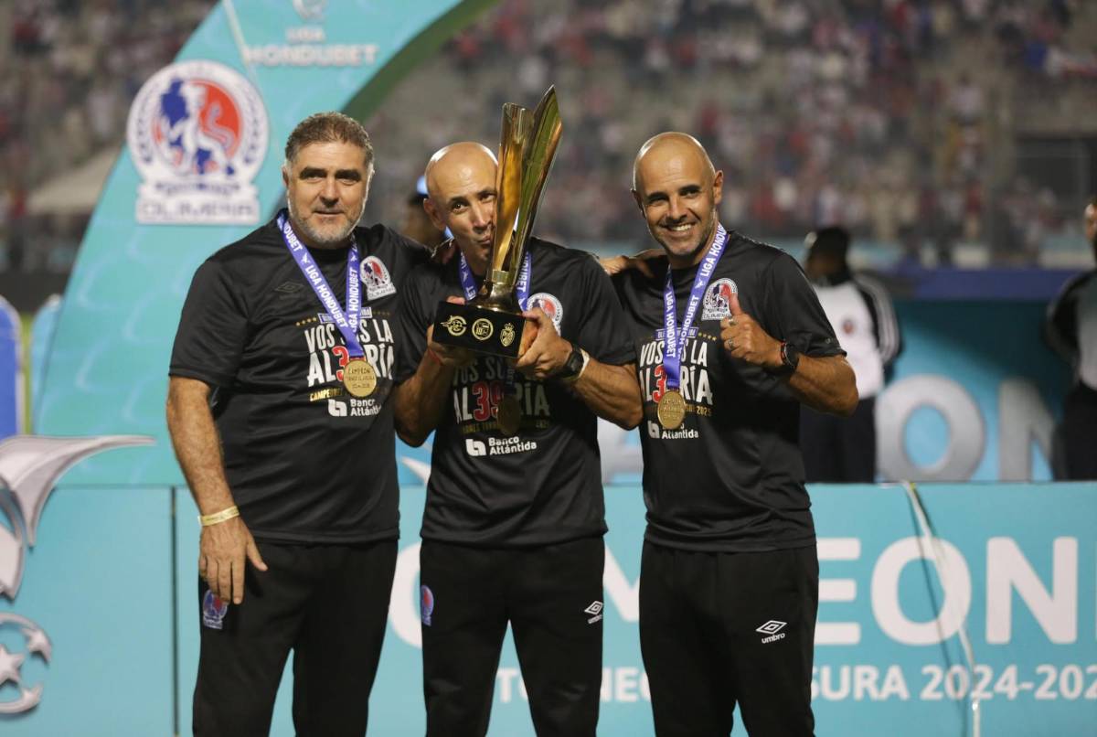 Bengtson levantó la 39: Así celebraron los jugadores de Olimpia el campeonato de Liga Nacional