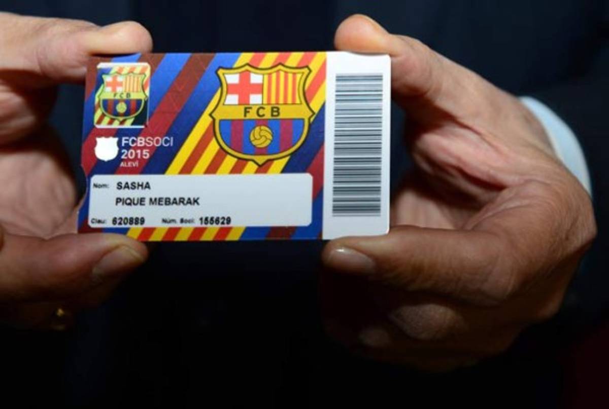 El bebé Sasha ya es socio del Barcelona