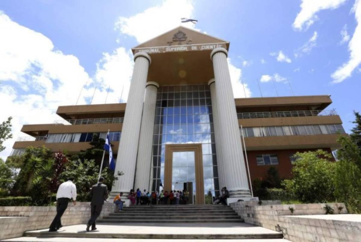 Libre sigue sin definir su representante en el TSC; la institución tiene un año acéfala