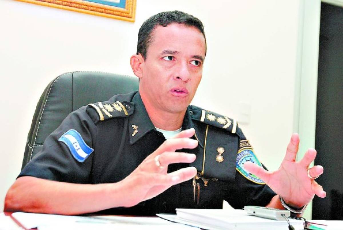Honduras: Intervienen 'feudos” policiales donde venden licencias