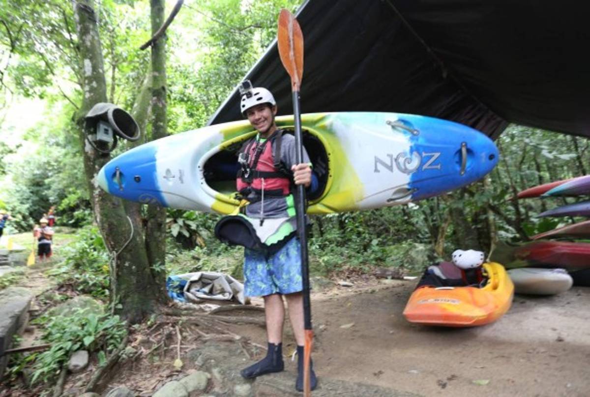 Adrenalina pura en el rafting del Río Cangrejal