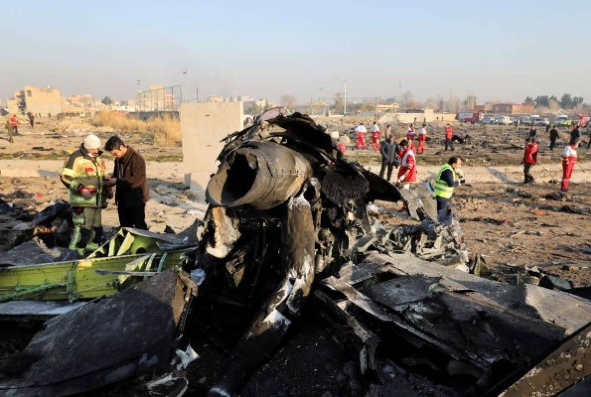 Irán reconoce haber derribado 'por error' avión ucraniano que dejó 176 muertos