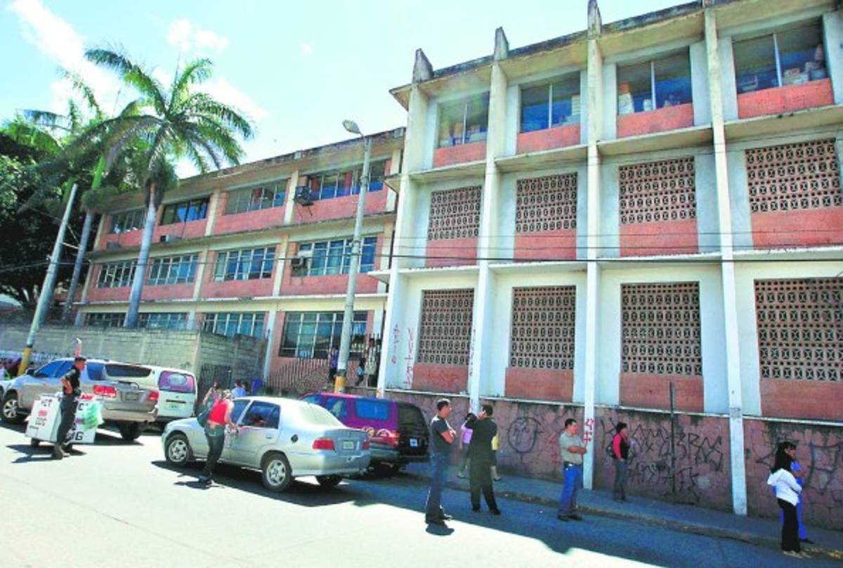 Honduras: 600 empleados se confabularon para el saqueo en red de hospitales