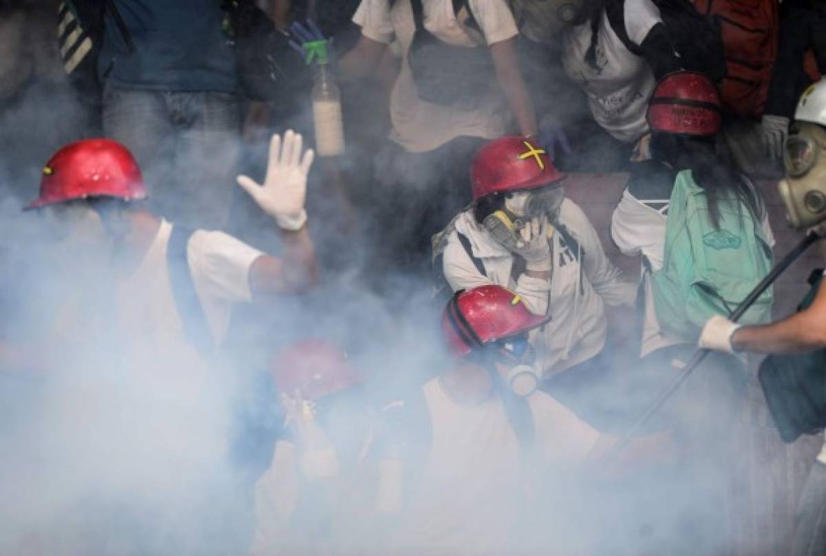 ﻿'Plantón' de la oposición venezolana es frustrado con lacrimógenas y perdigones