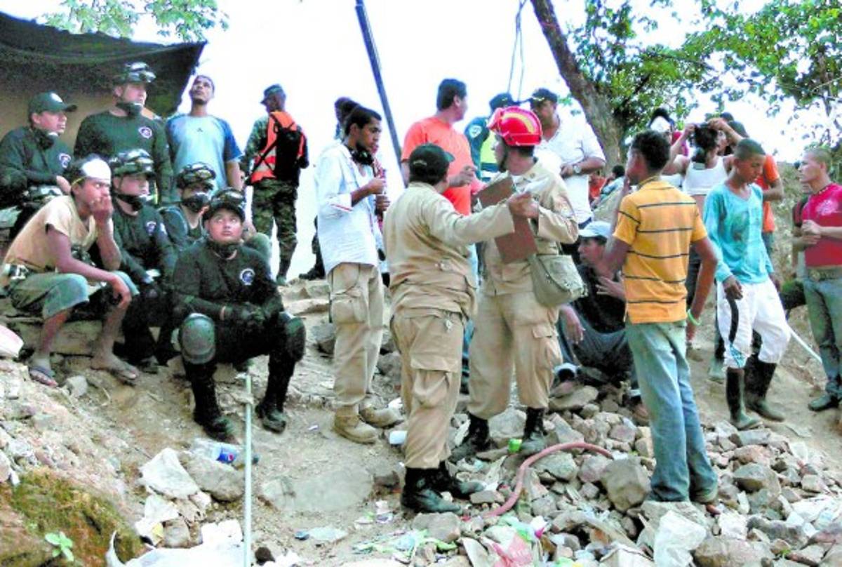 Desalentador pronóstico para mineros soterrados