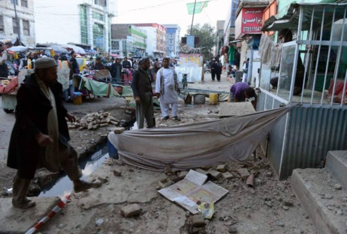 Más de 100 muertos en Pakistán tras sismo en el sur de Asia