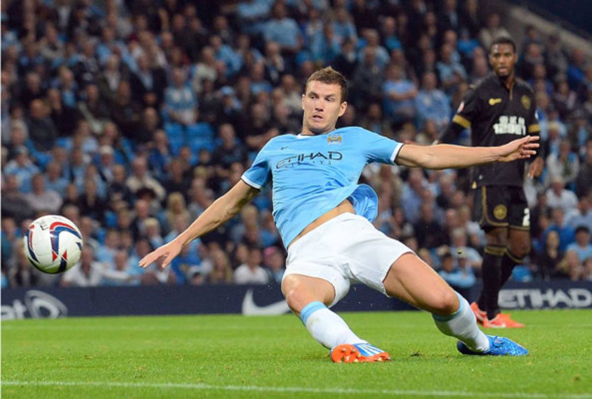 El Wigan, goleado y eliminado en el debut de Juan Carlos García