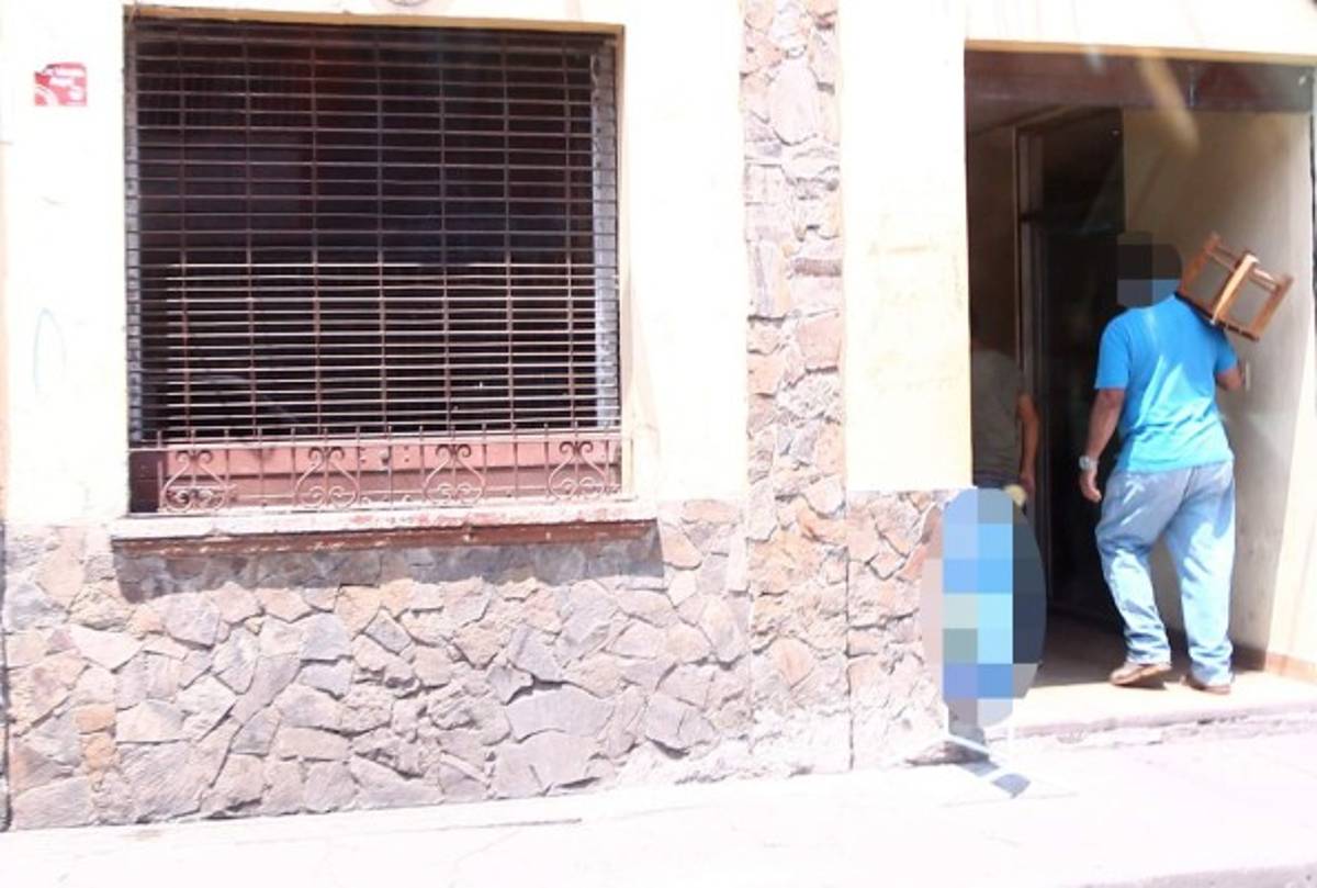 Tráfico de 'huesos” alienta reconexión de celulares bloqueados