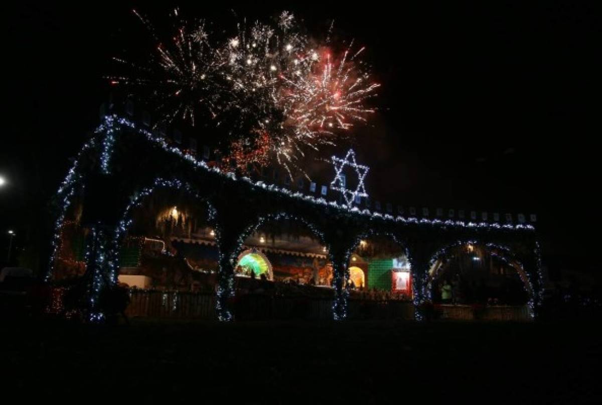 Concurrido festejo navideño en el Campo de Parada Marte