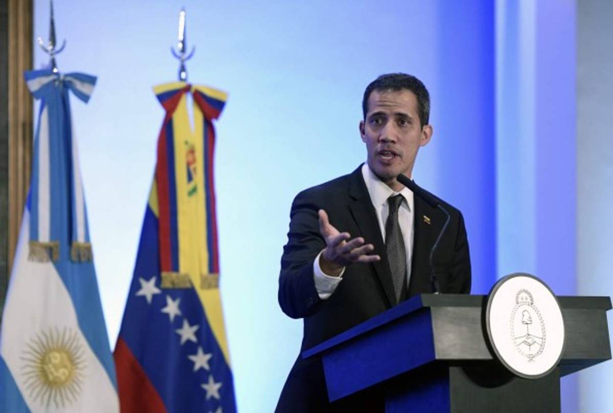 Juan Guaidó agradeció al presidente Juan Orlando Hernández por la ayuda humanitaria