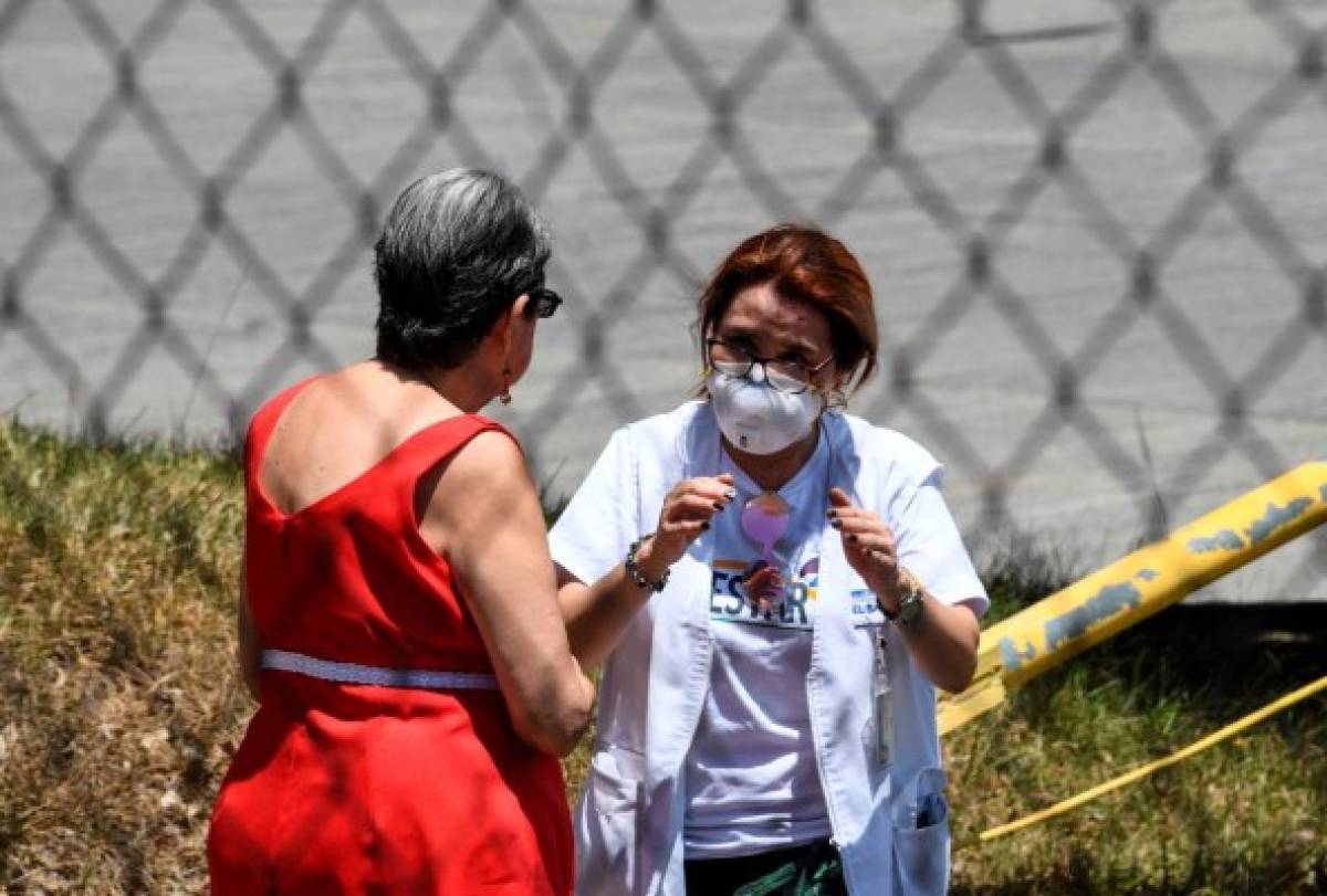 El Salvador restringe los derechos de tránsito y reunión por el coronavirus