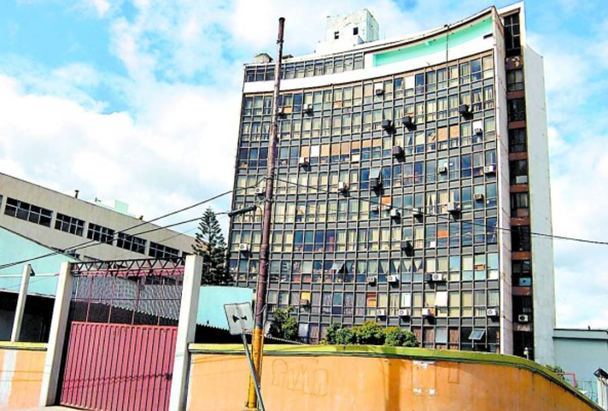 'Empresa fantasma” de esposa de Bertetty recibió 78.6 millones