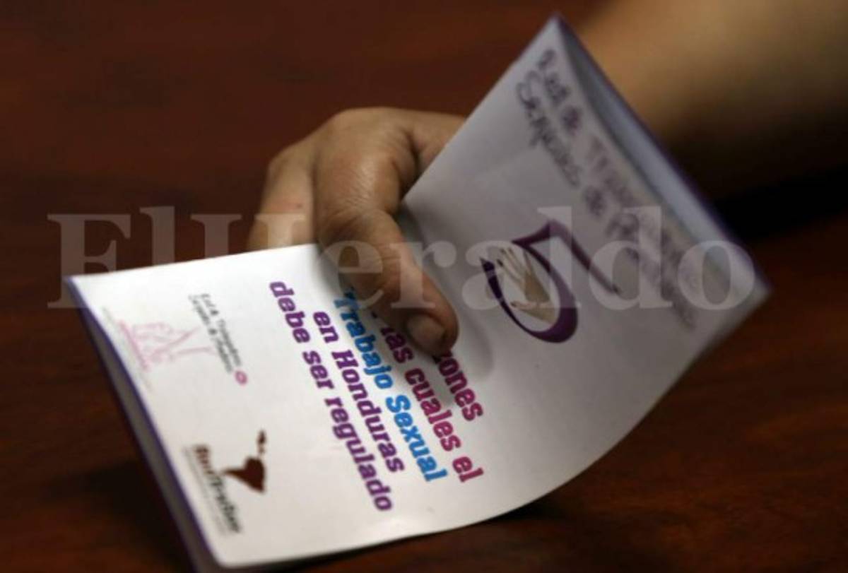 Testimonio de hondureña : 'Me vendo, me prostituyo, no tengo otra opción para vivir”