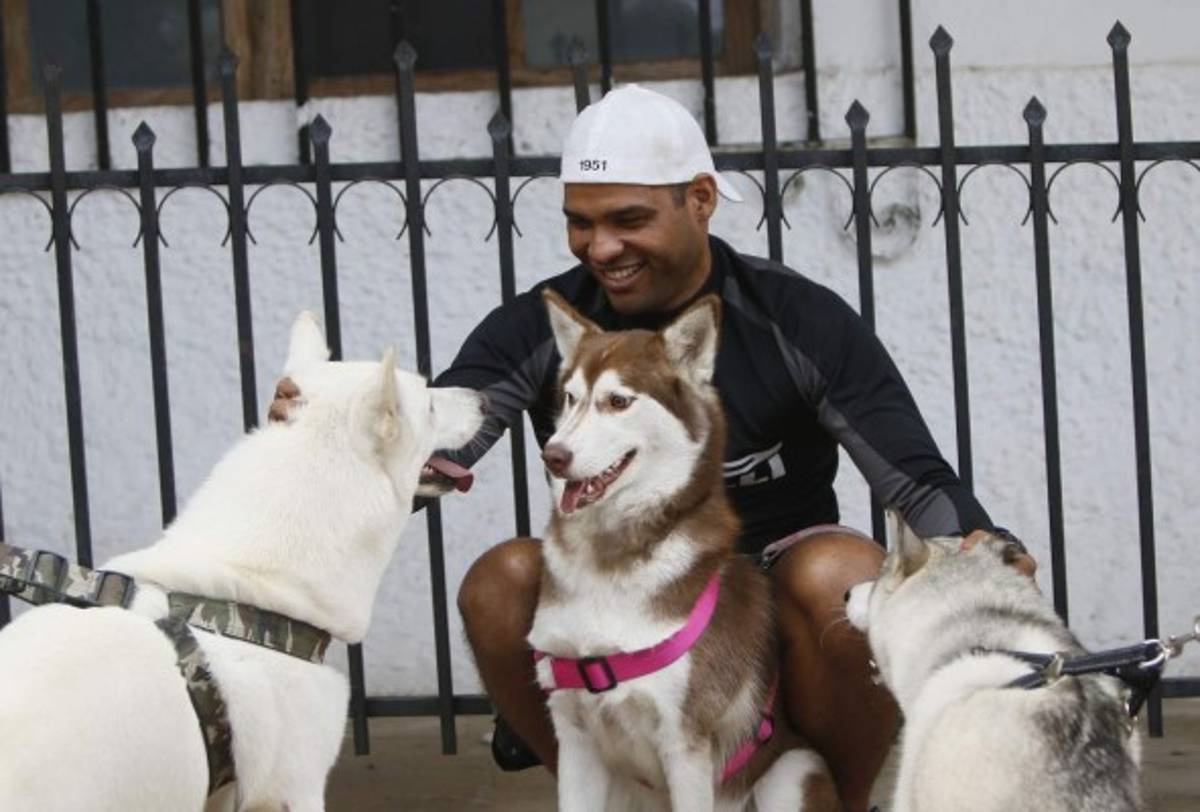 Huskylandia Hn, una manada de amigos unidos por el bien de sus mascotas