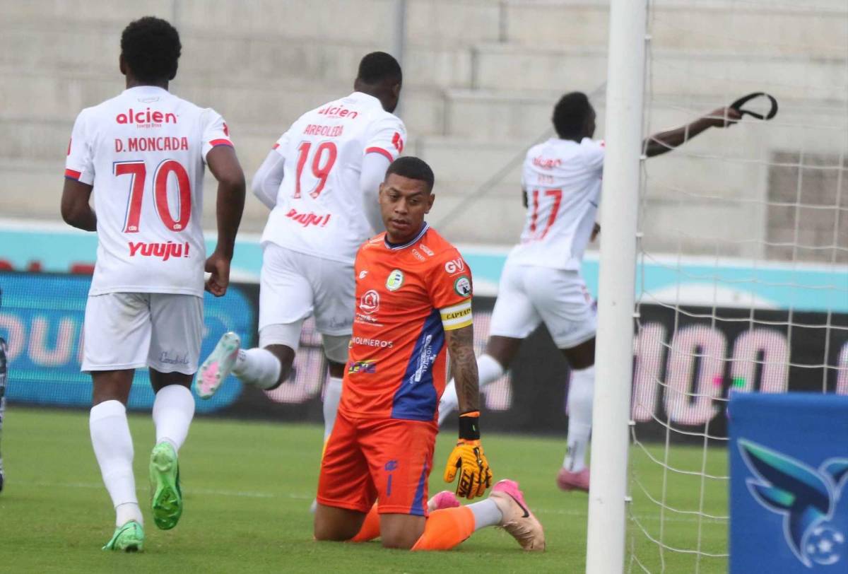 Juticalpa FC le tumba la racha a Olimpia, lindas chicas, resurgir de Elis y sorprende con gesto