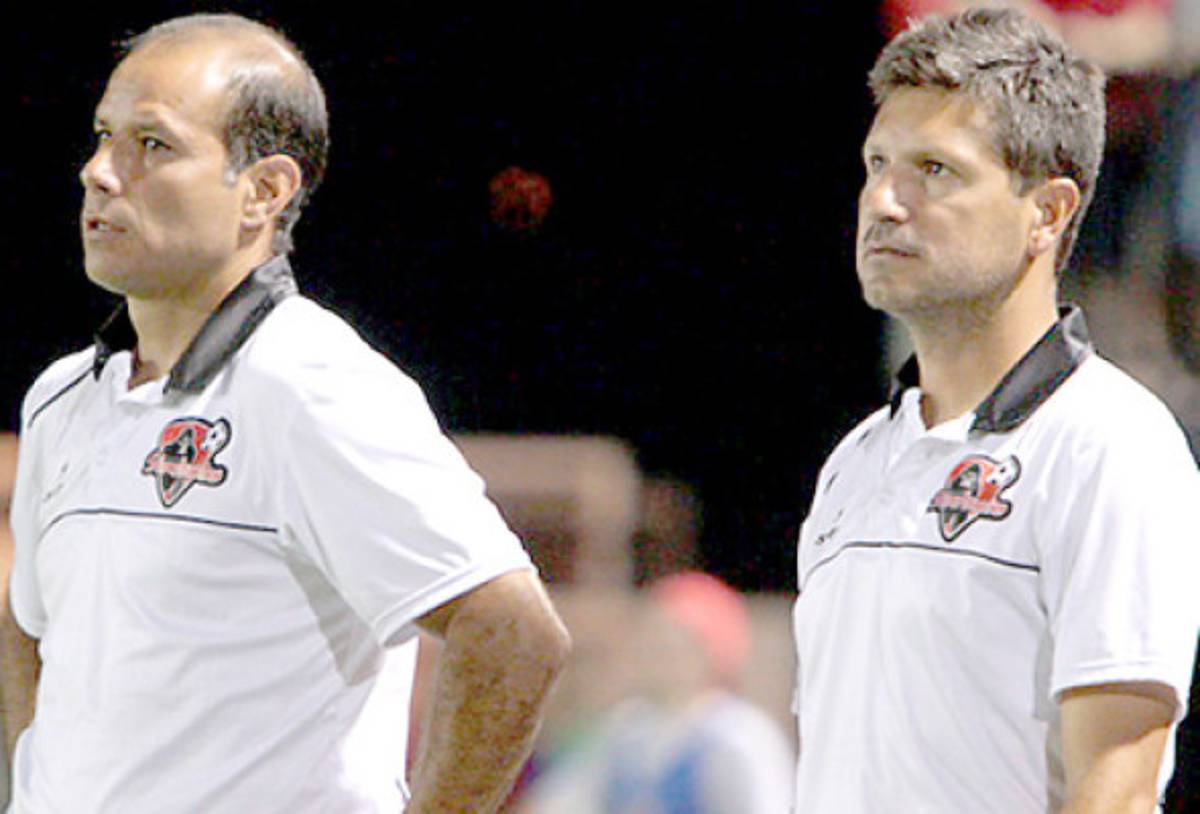 Un técnico hondureño dirigirá equipo en EE UU