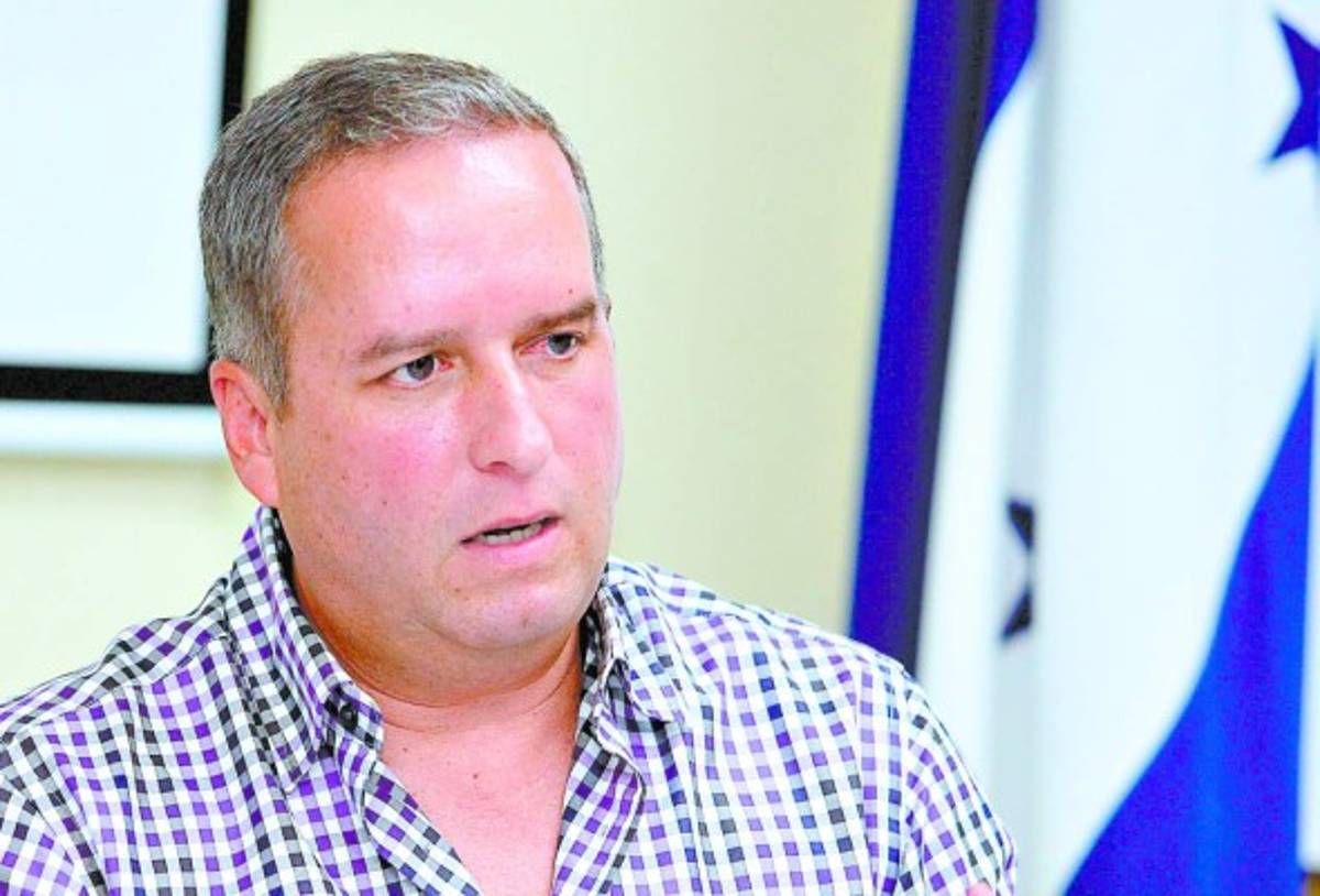 'Es una maldad que me vinculen con el desfalco del IHSS”