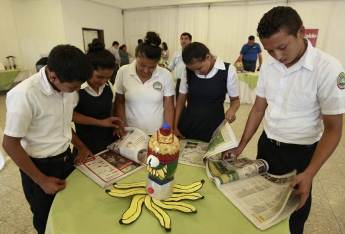 Escolares del sur de Honduras, listos para dejar su huella verde