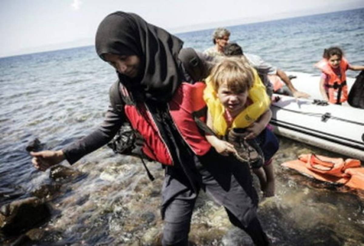 Francia y Alemania piden movilización europea, acuerdo franco-británico en Calais