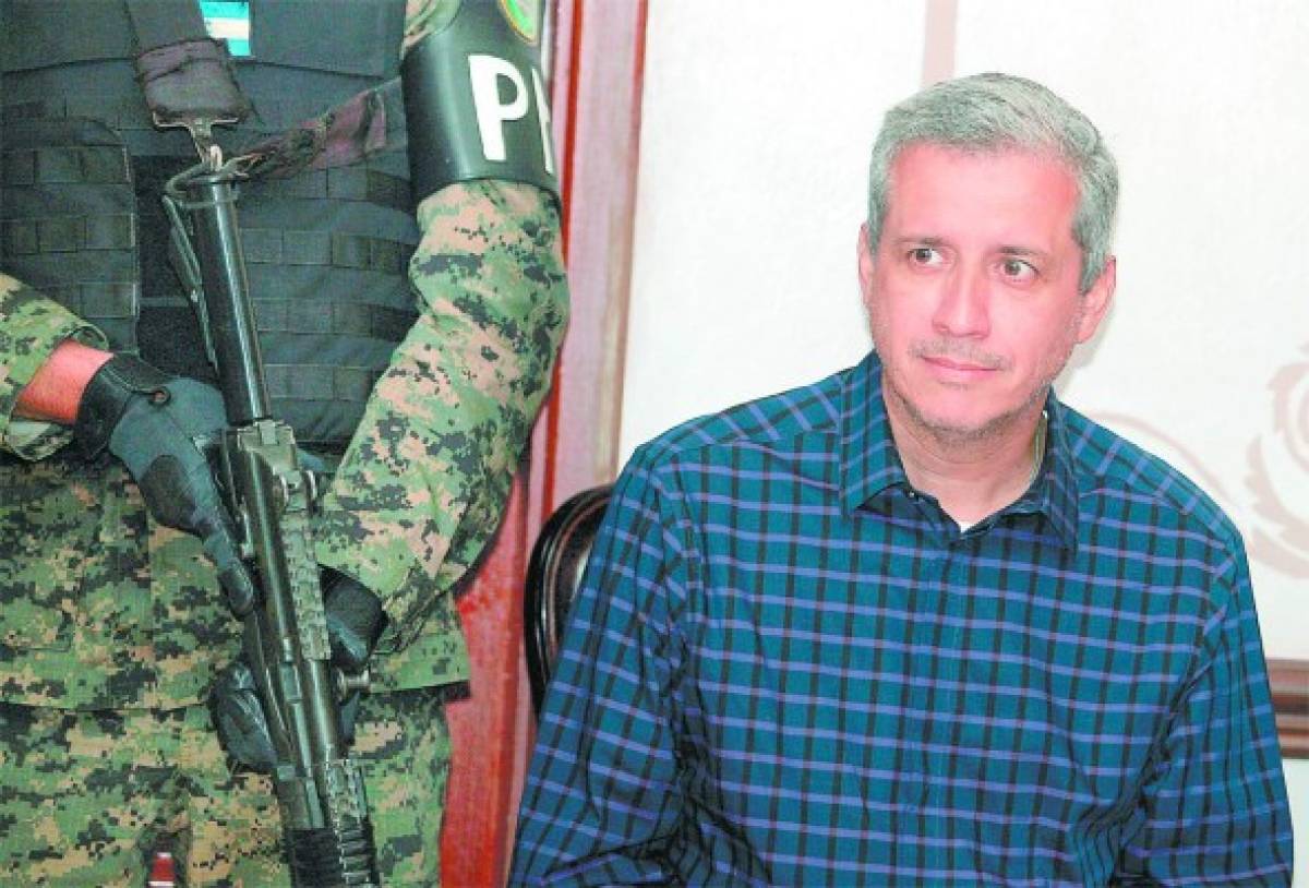 Chile no descarta pedir extradición de Zelaya