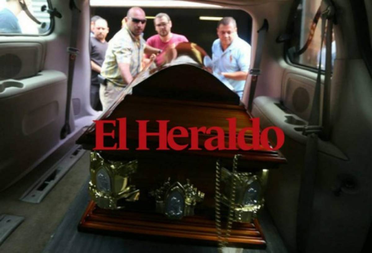 Retiran de la morgue el cadáver de dueño de funeraria asesinado este viernes