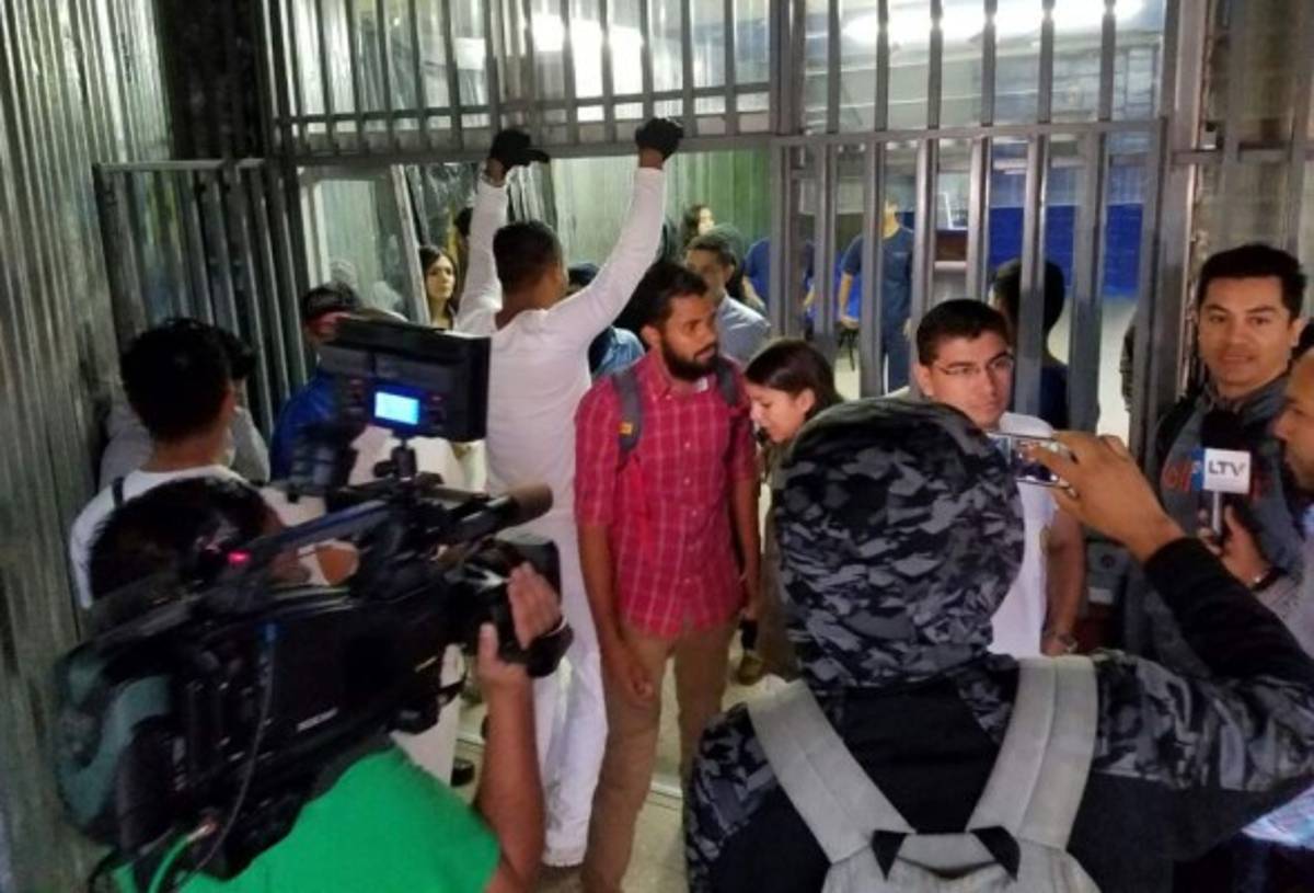 En peligro tercer período académico en la UNAH por tomas del MEU