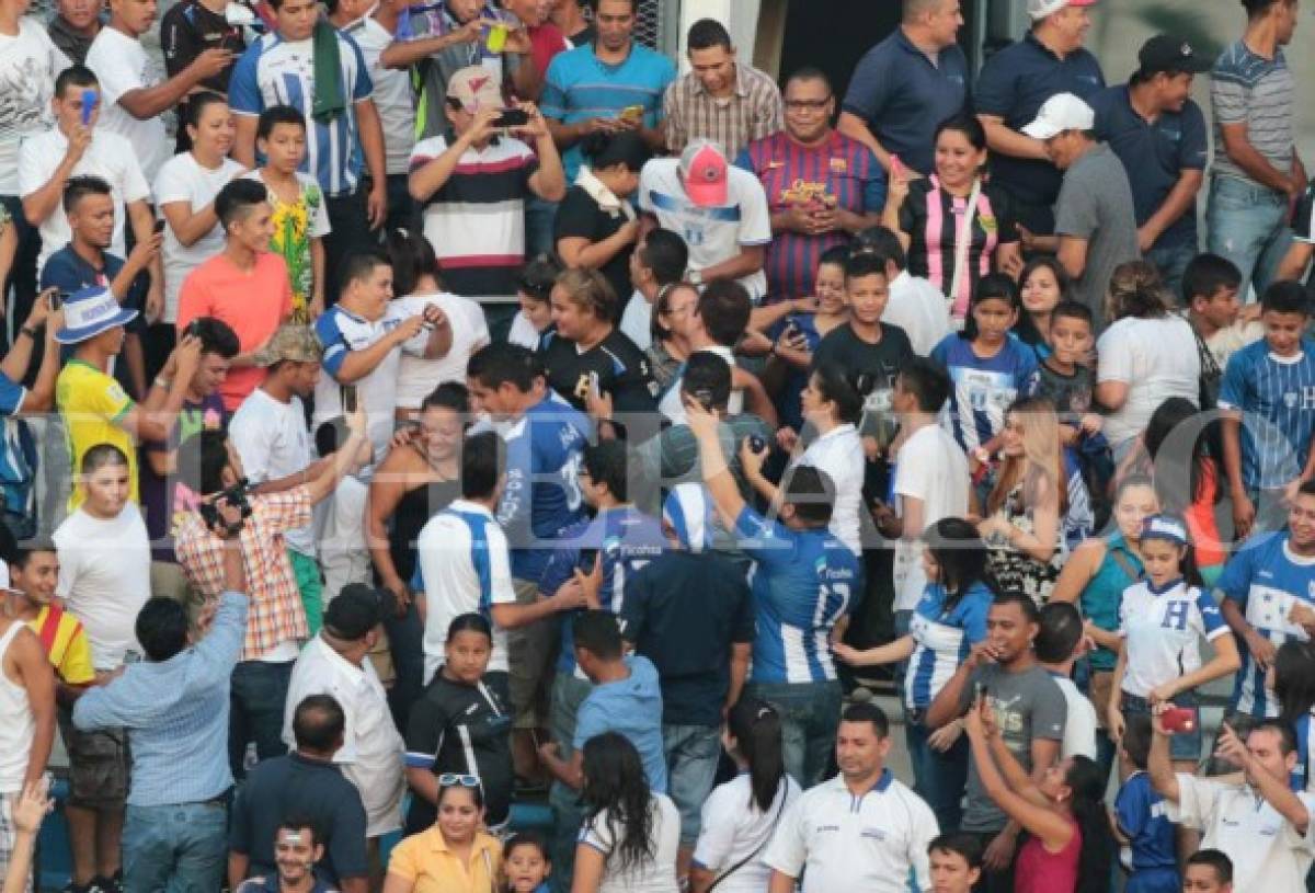 El cronista deportivo goza de una alta popularidad entre la hinchada hondureña.