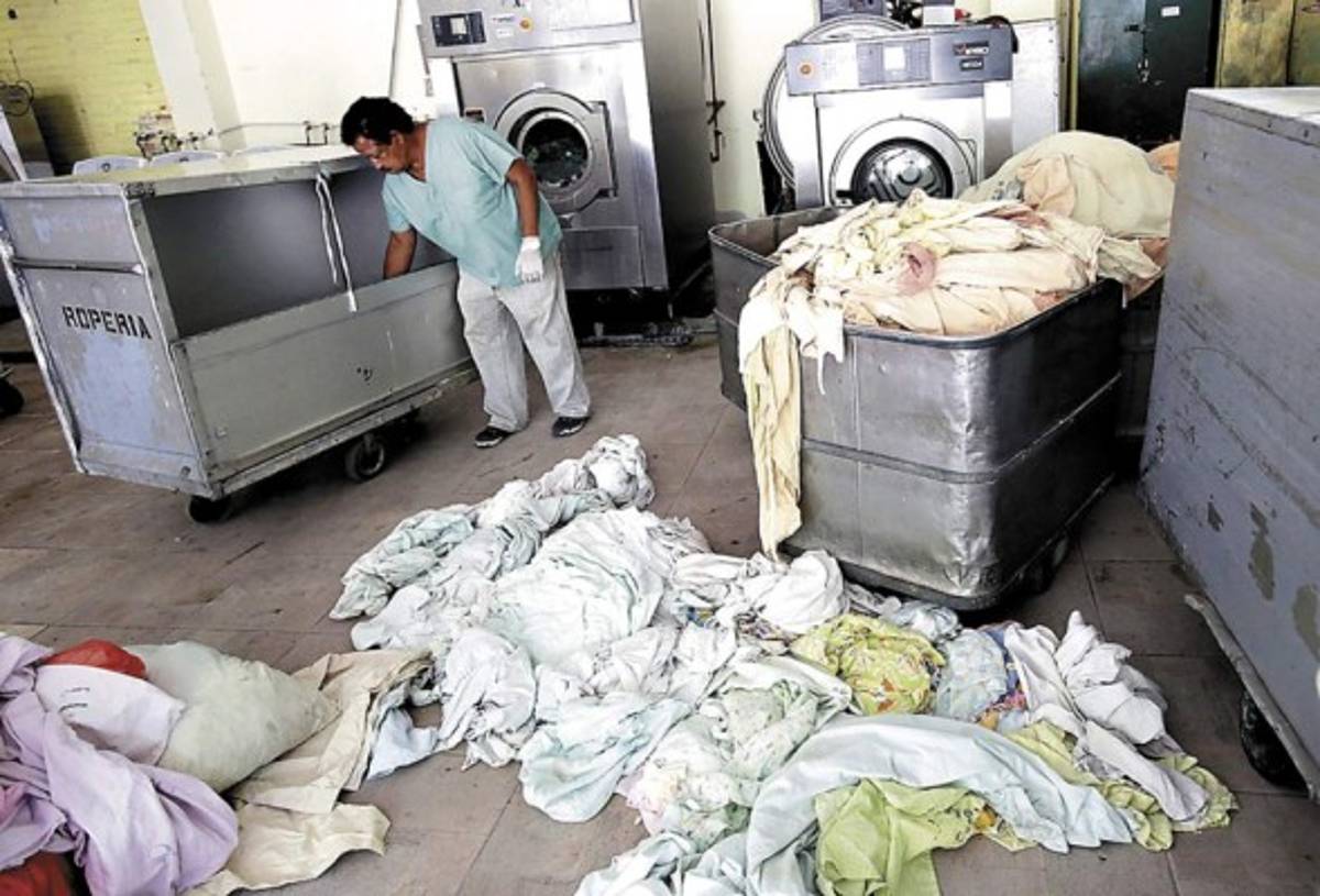 Ropa sanguinolenta del HEU es enviada al IHSS y al San Felipe