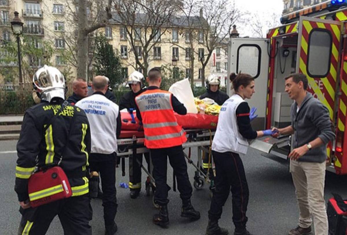 12 muertos en ataque contra revista satírica francesa