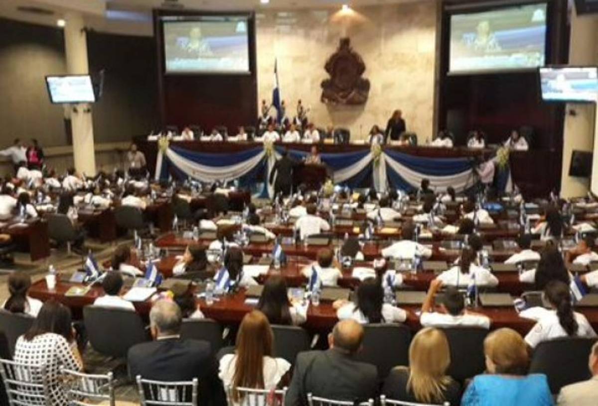 Con legislación para evitar migración arranca Congreso Infantil 2015